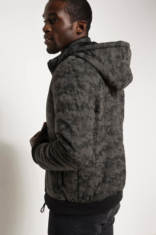 جاكيت بقبعة مبطن