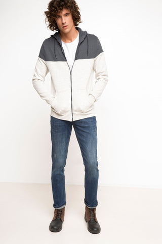 كارديجان بقبعة