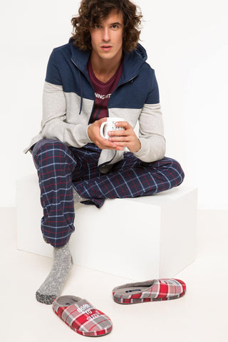 كارديجان بقبعة