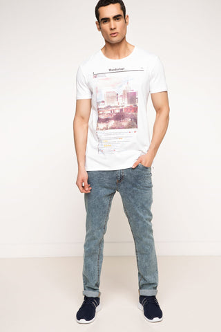 تي شيرت بطبعة