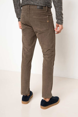 بنطلون سكيني