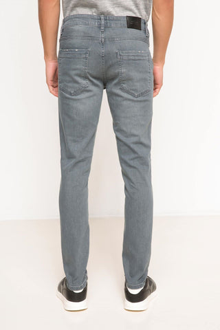 بنطلون جينز اكسترا سليم