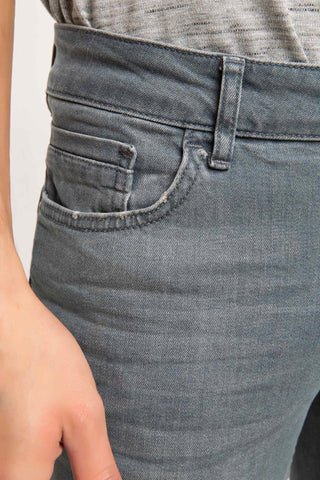 بنطلون جينز اكسترا سليم