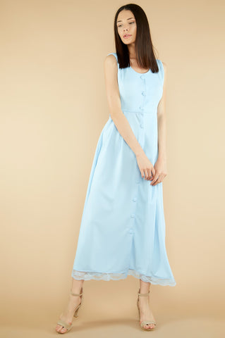 فستان أزرق بدانتيل